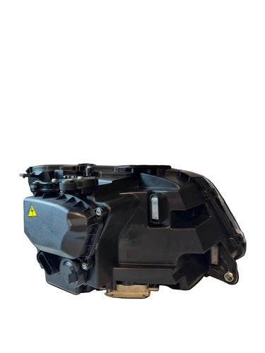 Farol Amarok V6 2017 a 2024 Lado Esquerdo BBS