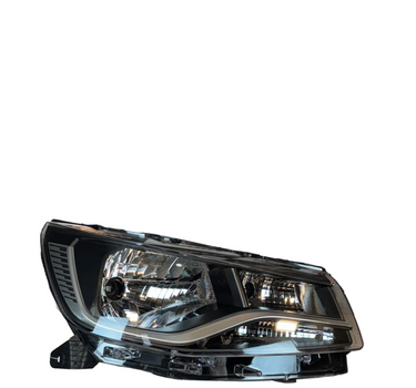 Farol Saveiro G9 2024 a 2026 (Friso Cromado) Lado Direito Fly