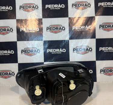 Farol Golf 1999 a 2007 (Máscara Negra / Sem Auxiliar) Lado Direito SRC