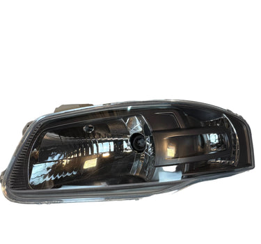 Farol Gol/Parati/Saveiro G4 2006 a 2010 (Máscara Negra) Lado Esquerdo R-Tech