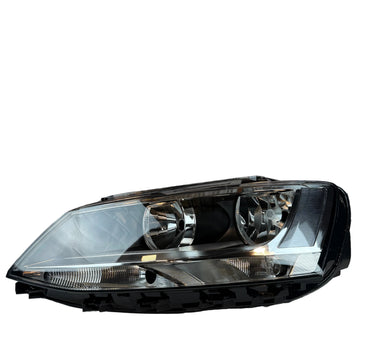 Farol Jetta Halogênio 2011 a 2017 Lado Esquerdo SRC